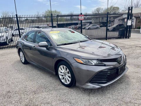 2020 Toyota Camry for sale at Fernando's Auto Sales LLC. in Dallas TX