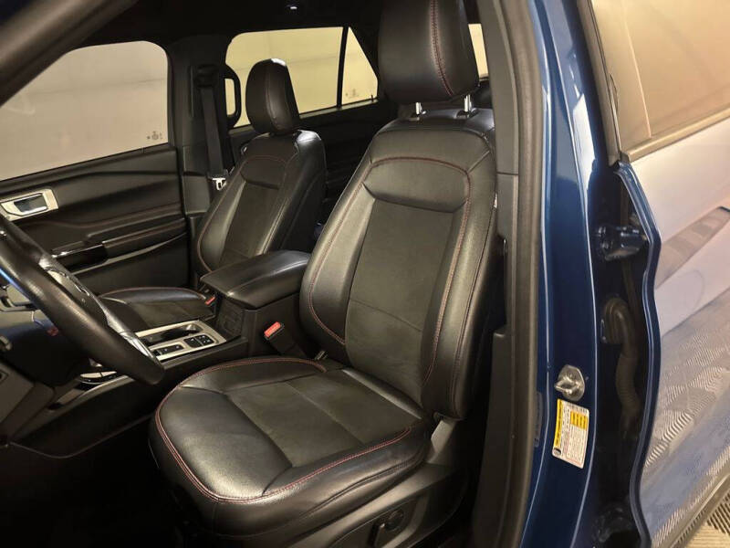 2022 Ford Explorer ST-Line