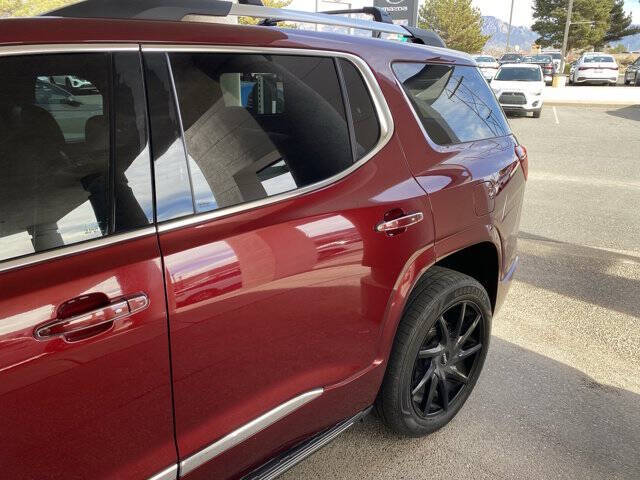 2017 GMC Acadia Denali