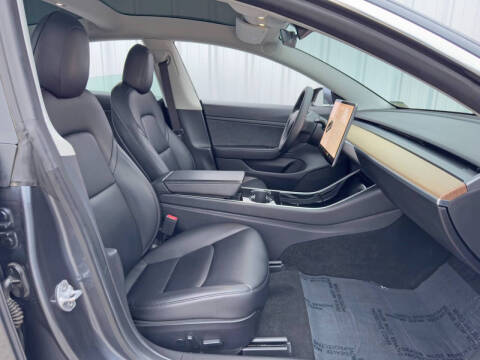 2020 Tesla Model 3 Standard Range Plus