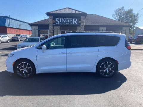 2022 Chrysler Pacifica for sale at Singer Auto Sales in Caldwell OH