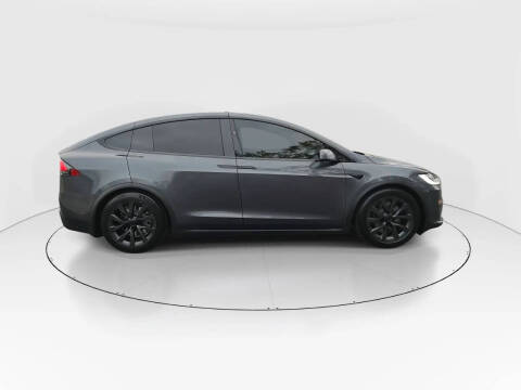 2022 Tesla Model X Plaid