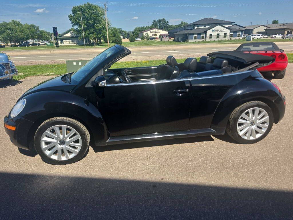 2008 Volkswagen New Beetle Convertible 29