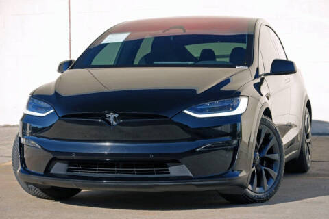 2023 Tesla Model X Standard Range