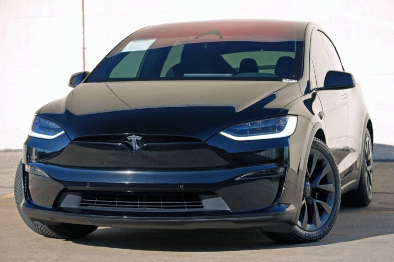 2023 Tesla Model X Standard Range