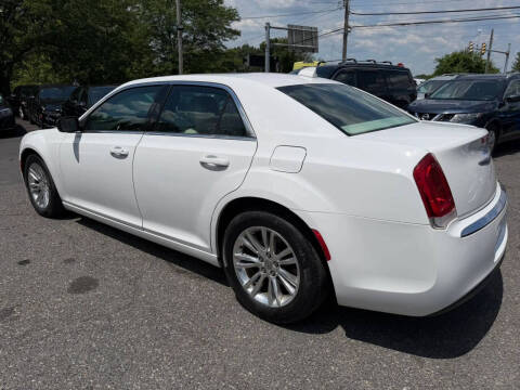 2016 Chrysler 300 C