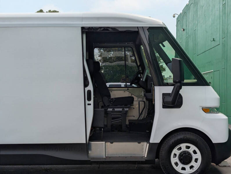 2025 Chevrolet BrightDrop 400