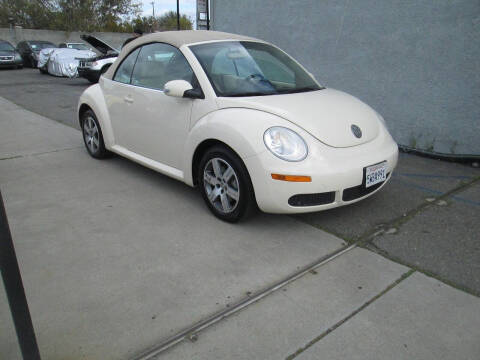2006 Volkswagen New Beetle Convertible for sale at Unique Plaza Auto Sales in Sacramento CA
