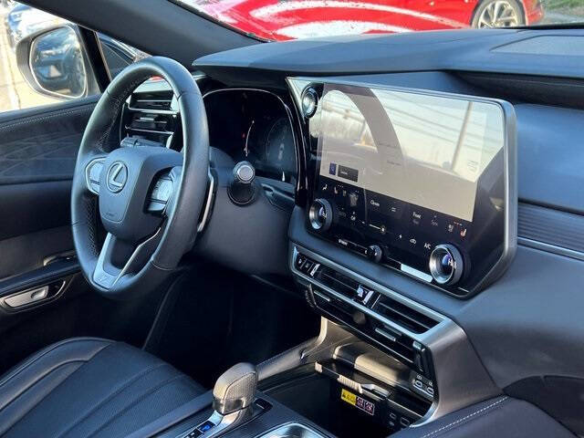 2023 Lexus RX 350 F SPORT Handling