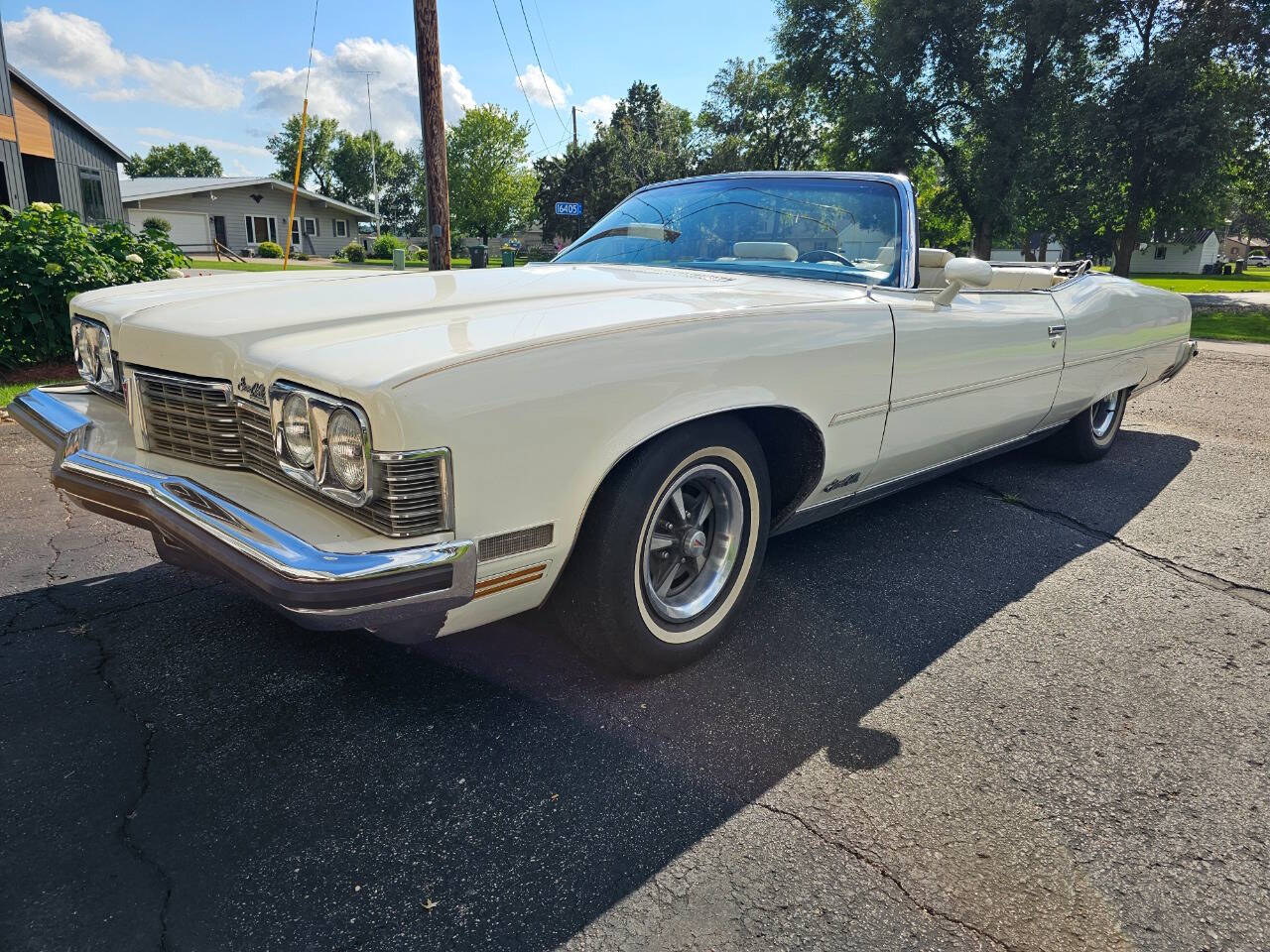 1973 Pontiac Grand Ville 3