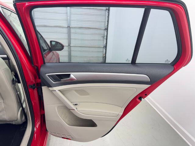 2017 Volkswagen Golf