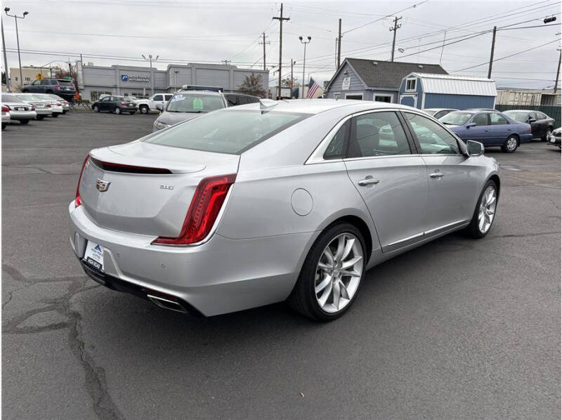 2018 Cadillac XTS Premium Luxury