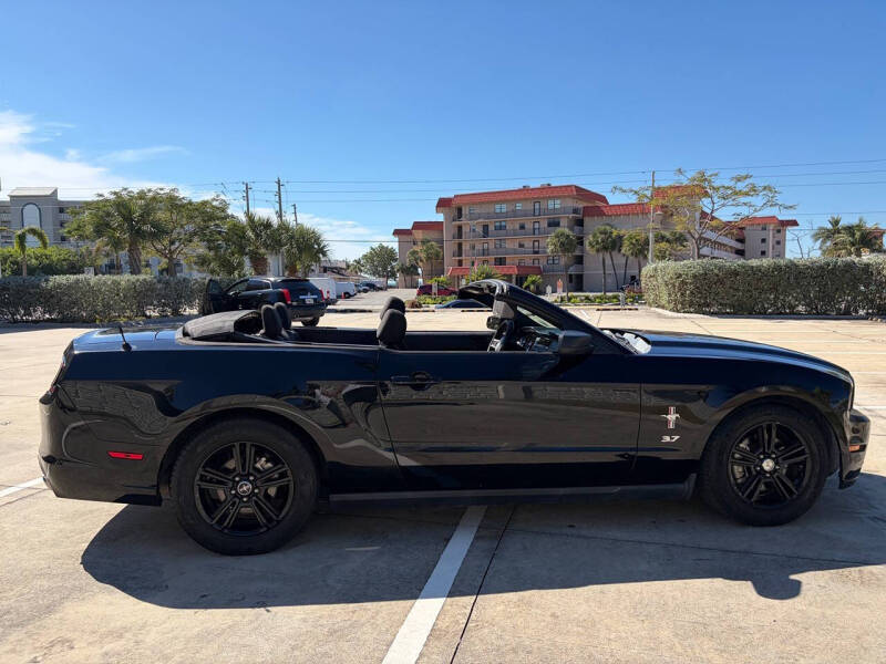 2014 Ford Mustang V6