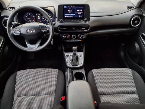 2022 Hyundai Kona SE