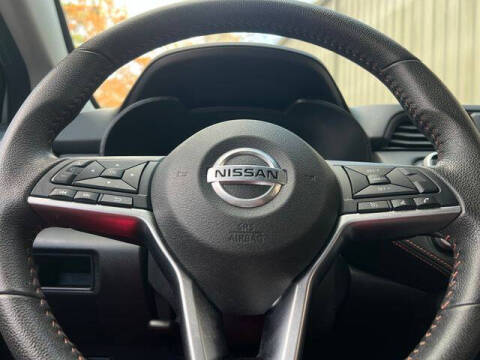 2022 Nissan Versa SR