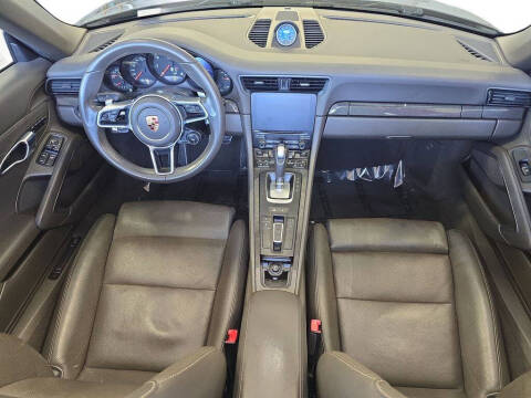 2018 Porsche 911 Carrera