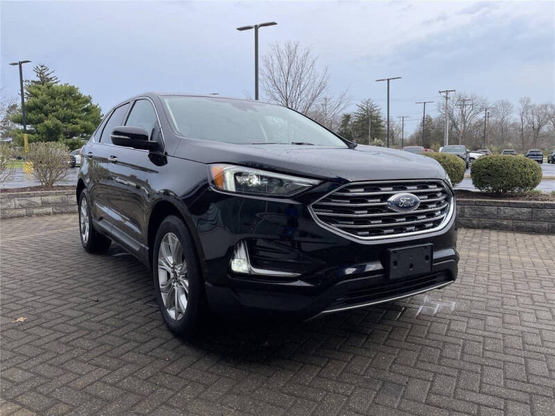 2024 Ford Edge Titanium