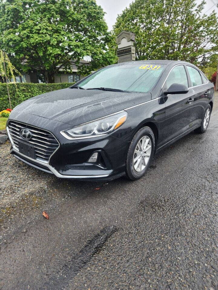 2018 Hyundai SONATA for sale at BENCHMARK AUTO SALES in Parkland, WA