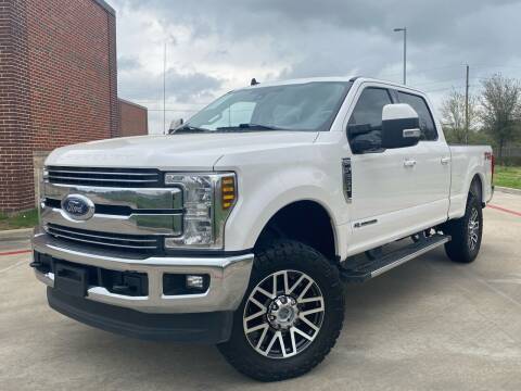 2019 Ford F-250 Super Duty for sale at AUTO DIRECT in Houston TX