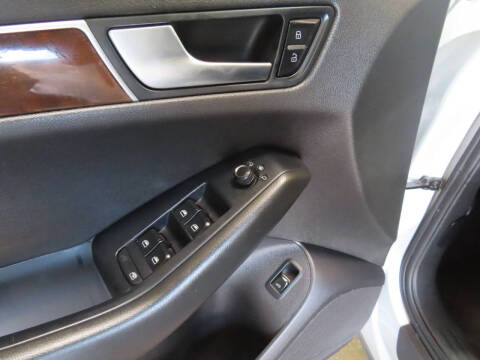 2011 Audi Q5 2.0T quattro Premium