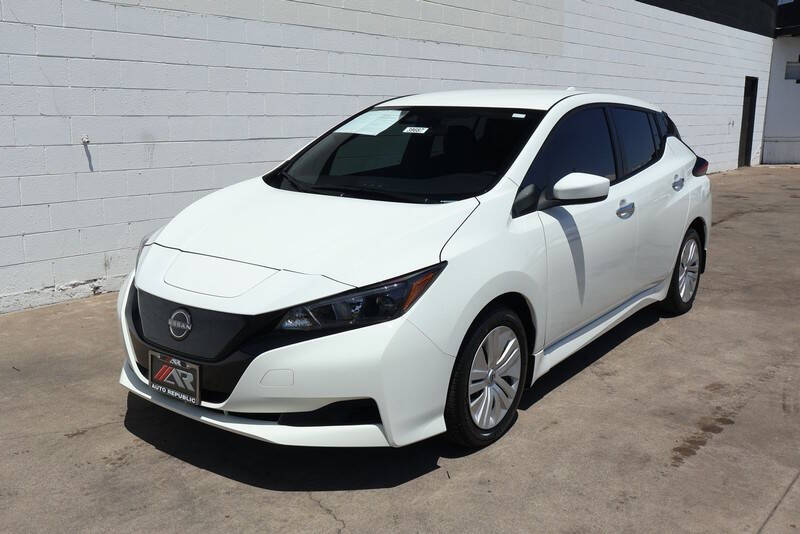 2023 Nissan LEAF S
