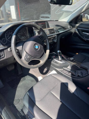 2018 BMW 3 Series 320i