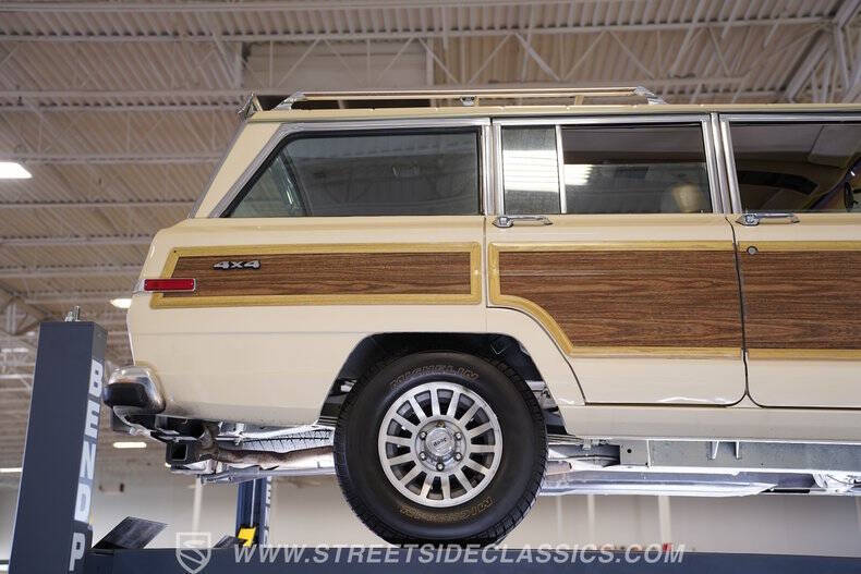 1989 Jeep Grand Wagoneer