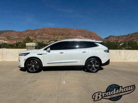 2022 Buick Enclave Essence