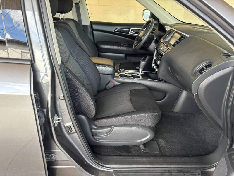 2018 Nissan Pathfinder S