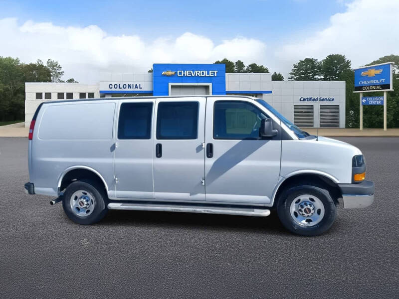 2022 GMC Savana 2500