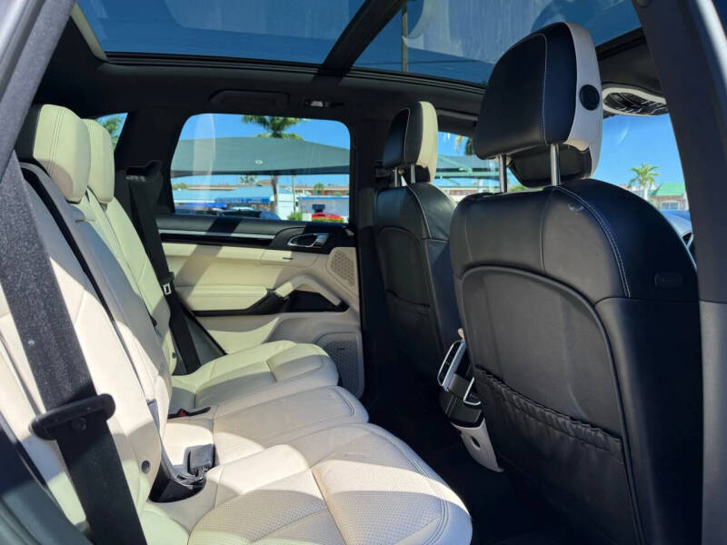 2017 Porsche Cayenne