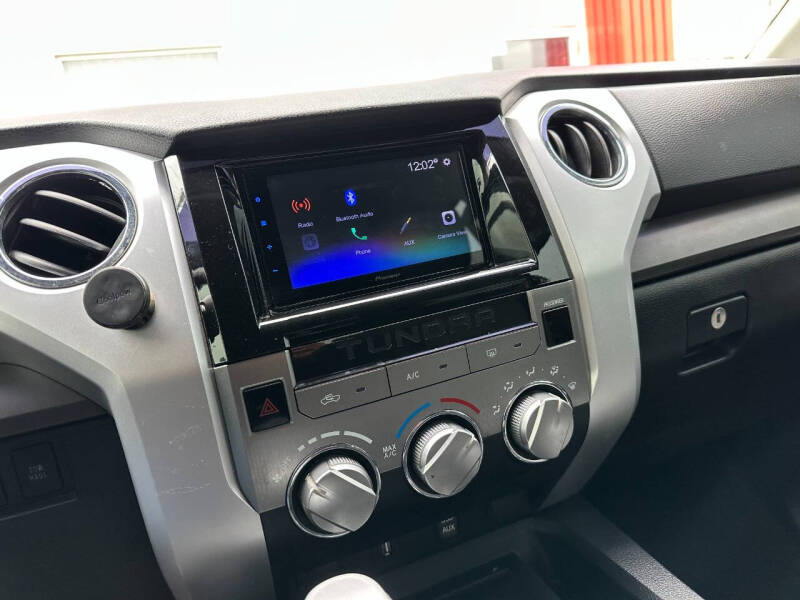 2015 Toyota Tundra SR5