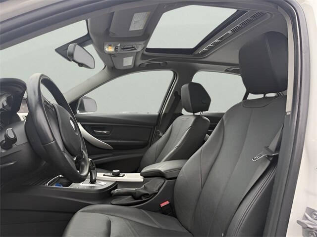 2018 BMW 3 Series 320i xDrive