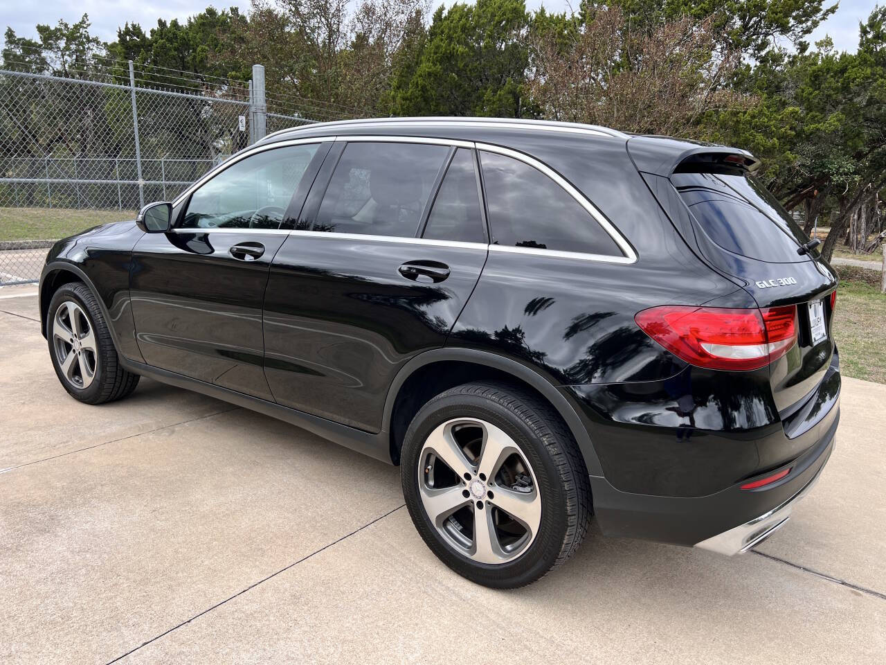 Used Car 2016 Mercedes-benz Glc  Glc 300 4dr Suv For Sale Under $15,000 In Austin, Texas