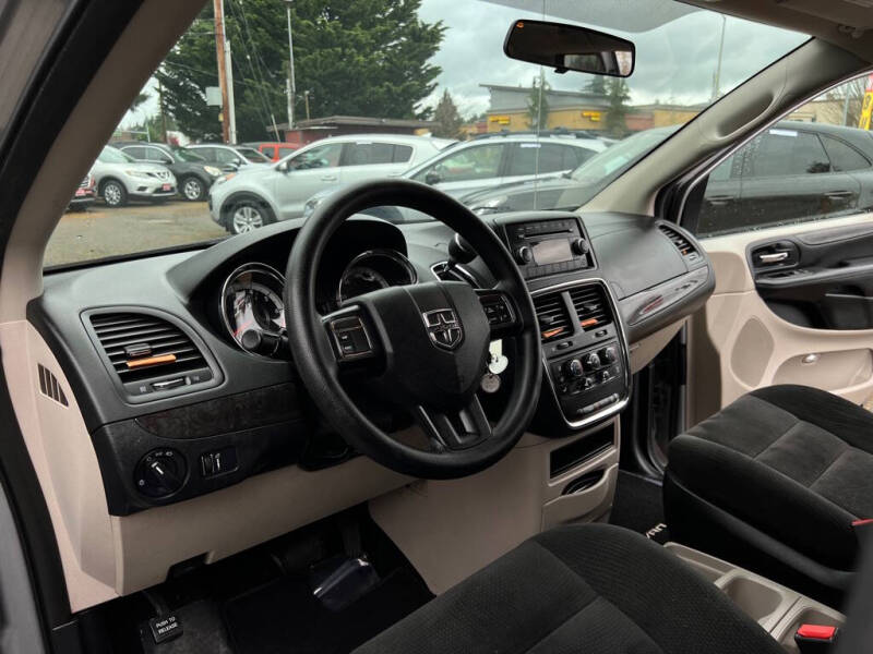 2016 Dodge Grand Caravan SE