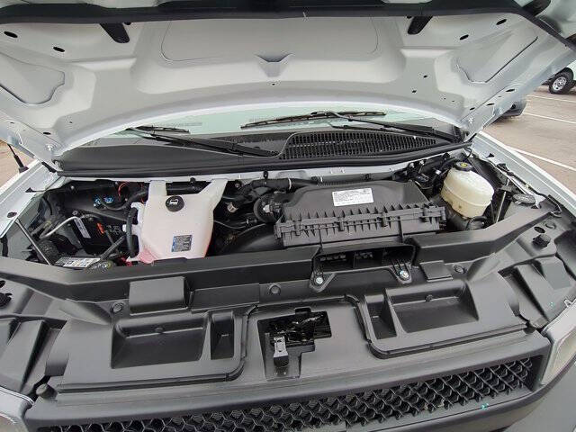 2025 Chevrolet Express 2500