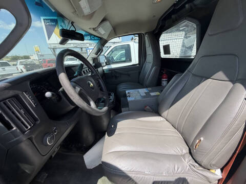 2017 Chevrolet Express 2500