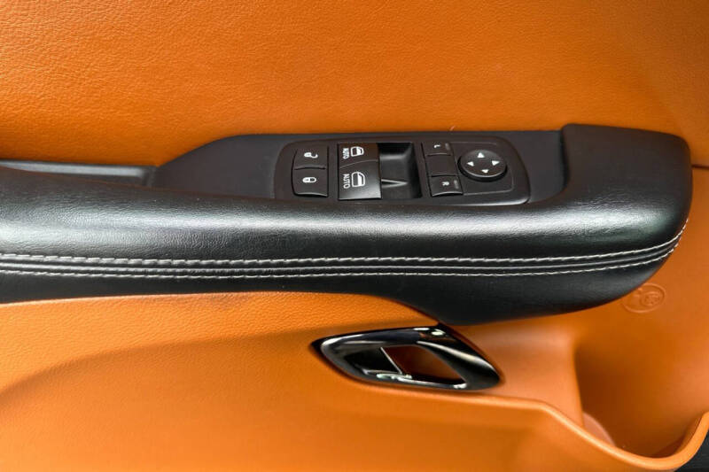 2015 Dodge Challenger SRT Hellcat