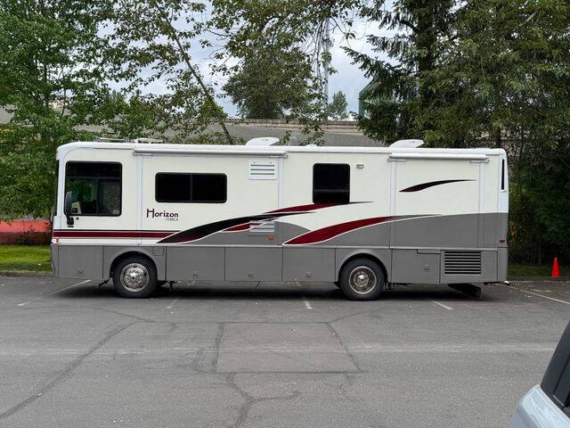 2002 Freightliner XC Chassis