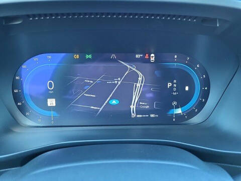 2023 Volvo XC40 B5 Plus Bright Theme