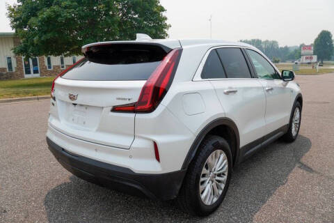 2024 Cadillac XT4 Luxury