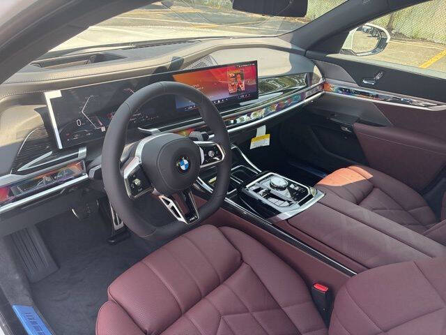 2025 BMW 7 Series 740i xDrive