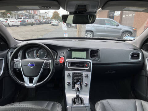 2017 Volvo S60 T5 Dynamic