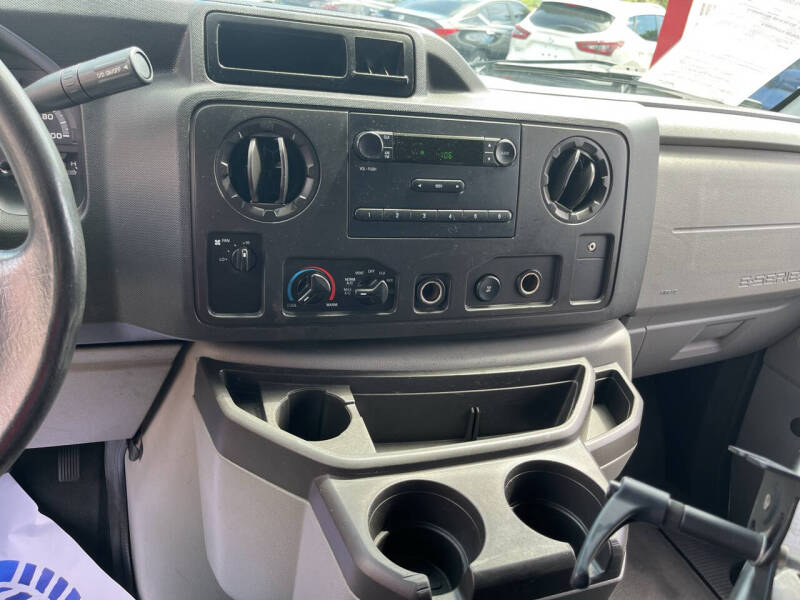 2014 Ford E-Series E-150