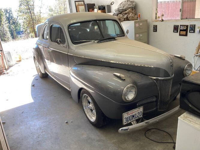 1941 Ford Deluxe