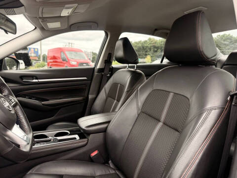 2023 Nissan Altima 2.5 SR