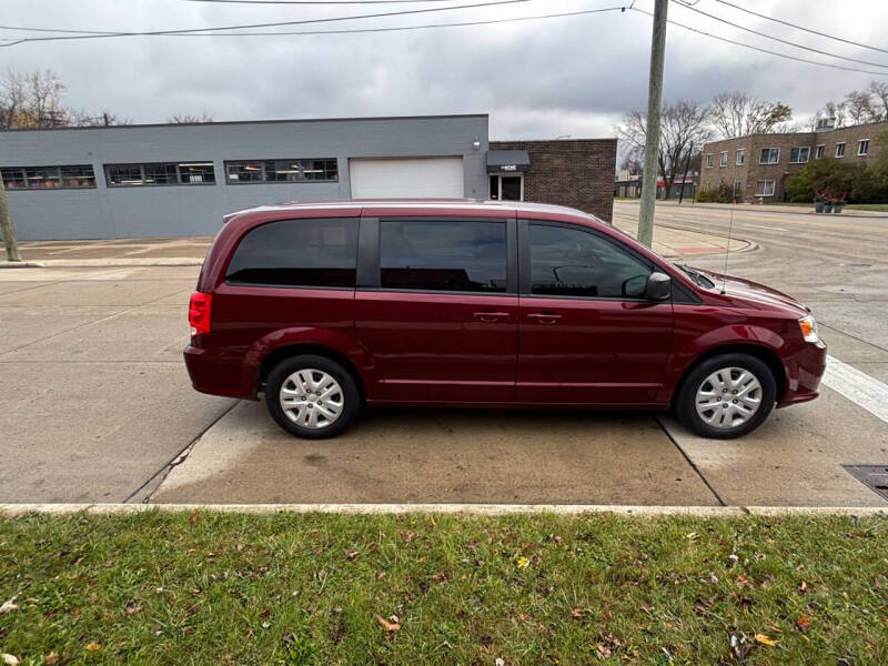 2018 Dodge Grand Caravan SE photo 16