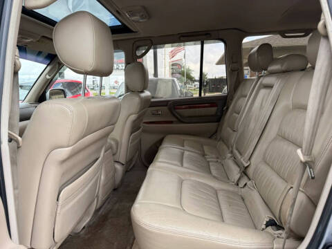 2001 Lexus LX 470
