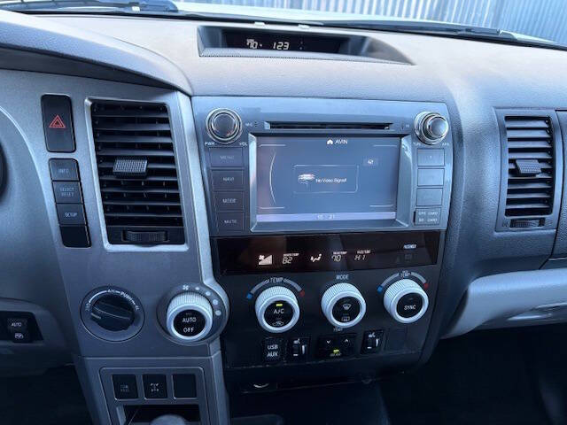 2012 Toyota Sequoia SR5