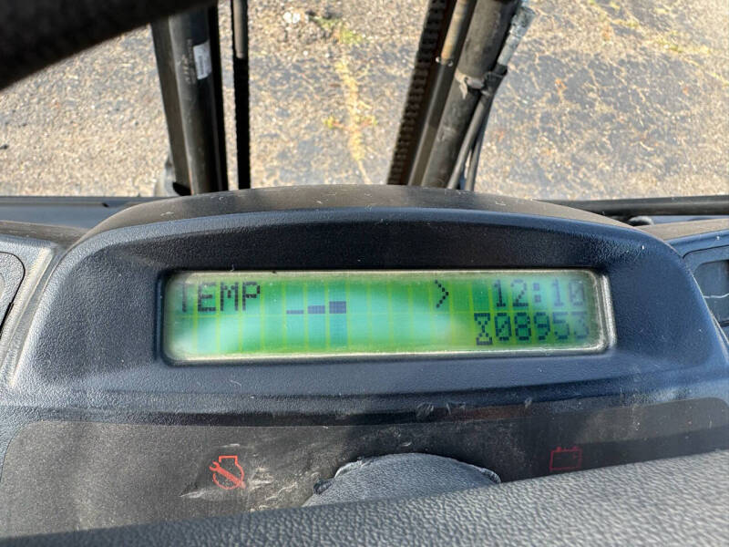2019 Yale GLP030V
